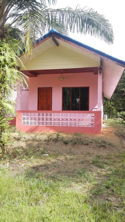 Cashew Nut Bungalows Hotel Ao Nang Buitenkant foto