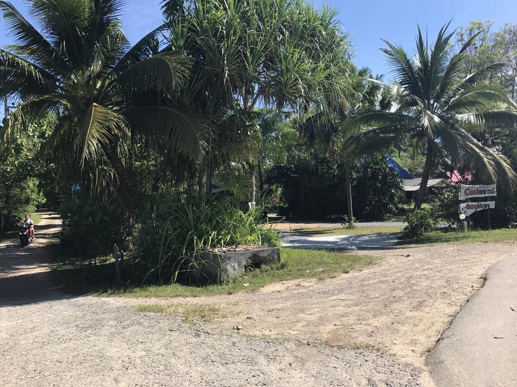 Cashew Nut Bungalows Hotel Ao Nang Buitenkant foto