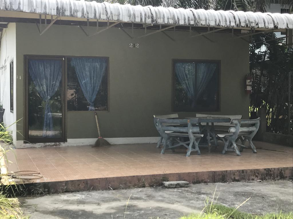 Cashew Nut Bungalows Hotel Ao Nang Buitenkant foto
