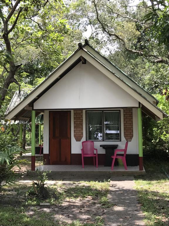 Cashew Nut Bungalows Hotel Ao Nang Buitenkant foto