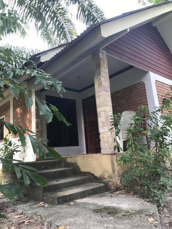 Cashew Nut Bungalows Hotel Ao Nang Buitenkant foto